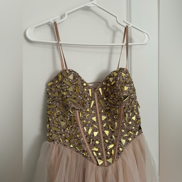 CORSET STYLE LIGHT PINK PROM DRESS W/ HAND DONE STONE WORK - SIZE 3/4 - Picture 3 of 6